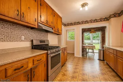 47 Boyden Pkwy, Maplewood, NJ 07040 - Photo 3