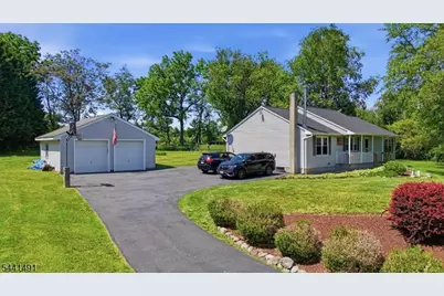 3 Countryside Rd, Knowlton Township, NJ 07832 - Photo 5