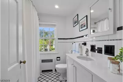 7 Birdseye Gln, Verona, NJ 07044 - Photo 25