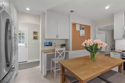 7 Birdseye Gln, Verona, NJ 07044 - Photo 13
