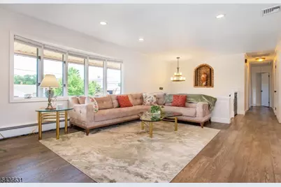 15 Bogert Pl, Clifton, NJ 07013 - Photo 7
