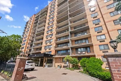 60 Parkway Dr, East Orange, NJ 07017 - Photo 21