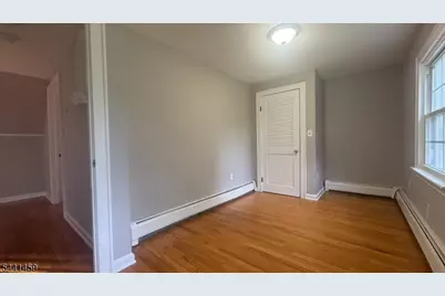 61 East Ave, Washington Township, NJ 07853 - Photo 13
