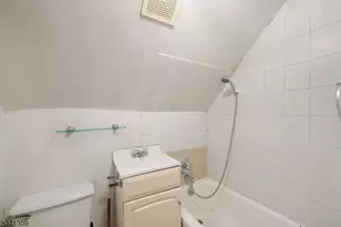 617 Court St, Elizabeth, NJ 07206 - Photo 25
