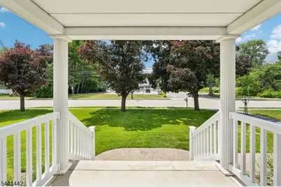 377 Hollywood Ave, Fairfield, NJ 07004 - Photo 5