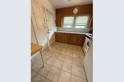 2004 Grand St, Scotch Plains Township, NJ 07076 - Photo 7