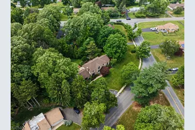 4 Unneberg Ave, Roxbury Township, NJ 07876 - Photo 33