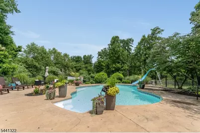 57 Circle Dr, Bethlehem Township, NJ 08827 - Photo 9