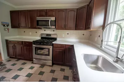 46 Heather Dr, Franklin Township, NJ 08873 - Photo 7