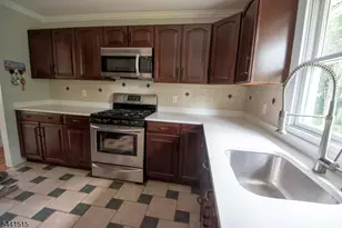 46 Heather Dr, Franklin Township, NJ 08873 - Photo 7