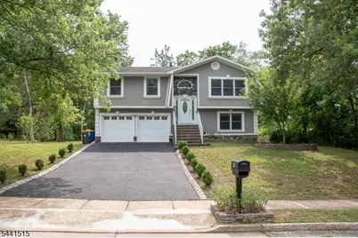 46 Heather Dr, Franklin Township, NJ 08873 - Photo 1