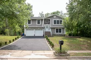 46 Heather Dr, Franklin Township, NJ 08873 - Photo 1