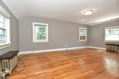161 Wyckoff Ave, Wyckoff Township, NJ 07481 - Photo 9