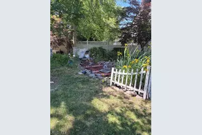 115 Oak St, Old Bridge Township, NJ 08857 - Photo 45