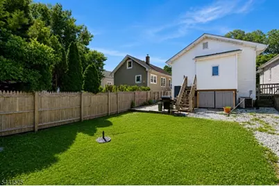 64 Conover Ave, Nutley, NJ 07110 - Photo 17