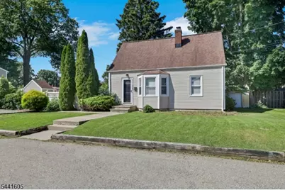 20 Harding Ave, Pompton Lakes, NJ 07442 - Photo 1