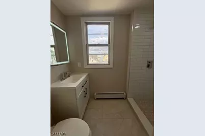 22 Somme St, Newark, NJ 07105 - Photo 7
