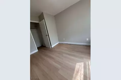 22 Somme St, Newark, NJ 07105 - Photo 5