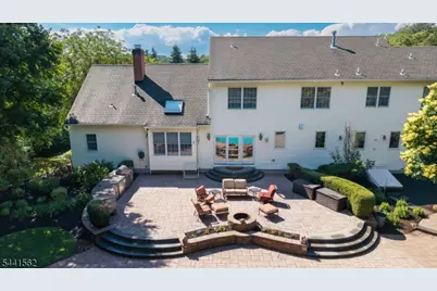 4 Ashley Dr, Mount Olive, NJ 07836 - Photo 3