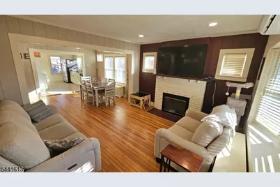 421 Lincoln Ave, Pompton Lakes, NJ 07442 - Photo 5