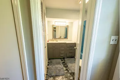 13 Village Way #E7, Vernon Twp., NJ 07462 - Photo 33