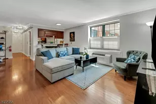 7 Prospect St, Morristown, NJ 07960 - Photo 1