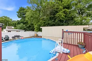 4 Salem Rd, Paterson, NJ 07502 - Photo 9