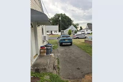 4 Salem Rd, Paterson, NJ 07502 - Photo 3