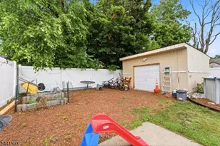 4 Salem Rd, Paterson, NJ 07502 - Photo 5