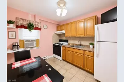 725 Joralemon St #31, Belleville Twp., NJ 07109 - Photo 3