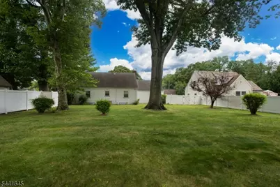 710 Wadsworth Ave, Plainfield, NJ 07060 - Photo 5