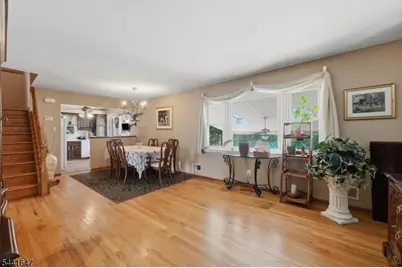 6 Plenge Dr, Belleville, NJ 07109 - Photo 5