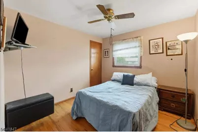 6 Plenge Dr, Belleville, NJ 07109 - Photo 15