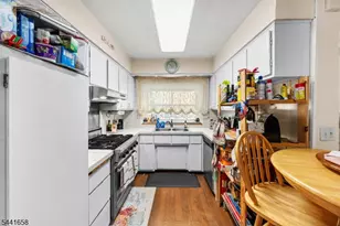 176 Washington Rd, Sayreville, NJ 08872 - Photo 15