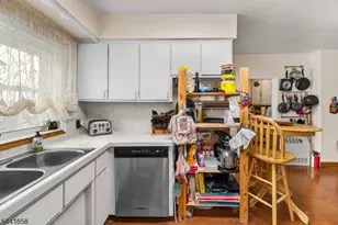 176 Washington Rd, Sayreville, NJ 08872 - Photo 19