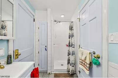 176 Washington Rd, Sayreville, NJ 08872 - Photo 13
