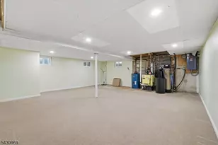 223 Beacon Hill Rd, Washington Township, NJ 07830 - Photo 37