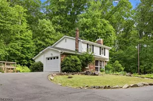 223 Beacon Hill Rd, Washington Township, NJ 07830 - Photo 7