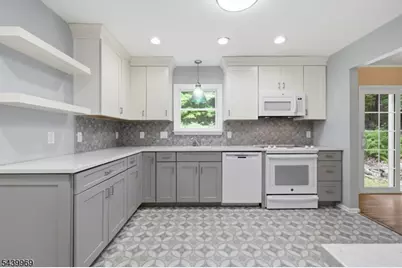 223 Beacon Hill Rd, Washington Township, NJ 07830 - Photo 21