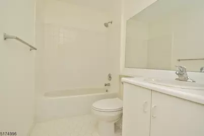 1132 Stafford St #1132, Mahwah, NJ 07430 - Photo 17