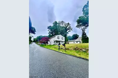 21 Greenwood Ave, Hopatcong, NJ 07874 - Photo 3
