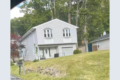 21 Greenwood Ave, Hopatcong, NJ 07874 - Photo 3