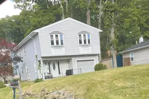 21 Greenwood Ave, Hopatcong, NJ 07874 - Photo 3