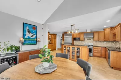 89 Skyline Dr, Morris Township, NJ 07960 - Photo 9