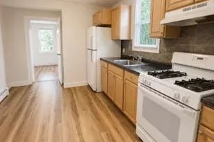 128 Columbus Pl, Roselle Park, NJ 07204 - Photo 1