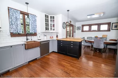 19 Overlook Ter, Maplewood, NJ 07040 - Photo 17