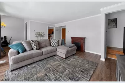 466 Pompton Ave #F, Cedar Grove Twp., NJ 07009 - Photo 1