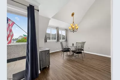 466 Pompton Ave #F, Cedar Grove Twp., NJ 07009 - Photo 3