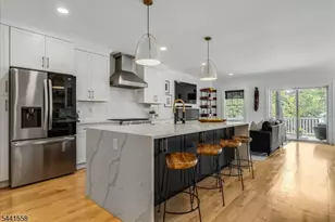 27 Montclair Ave, Montclair, NJ 07042 - Photo 13