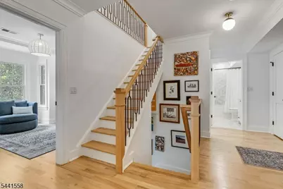 27 Montclair Ave, Montclair, NJ 07042 - Photo 23